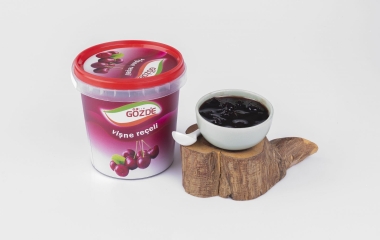 900 g Sour Cherry Jam